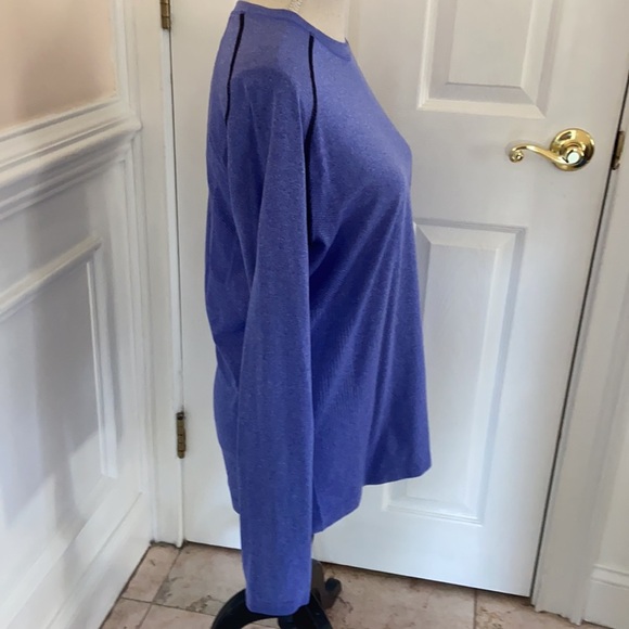 Lululemon athletic shirt - Picture 6 of 9